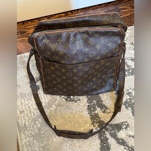 LV  Vintage LV Marceau Crossbody
